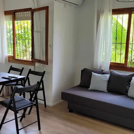 Apartment Solanas 1 *